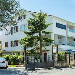 4* Couette-café Ladavac