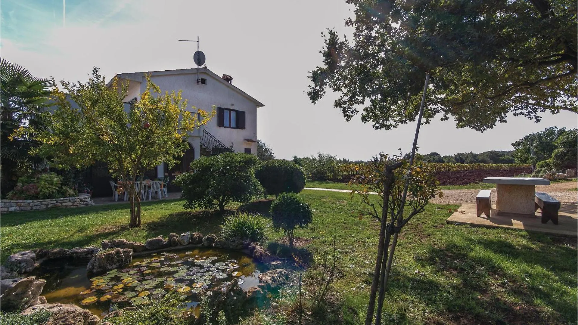 Lovely Apartment In Rovinj With Wifi 0*,